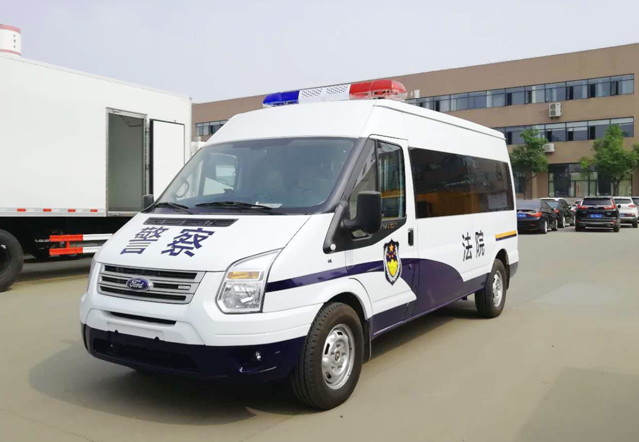福特V348囚車