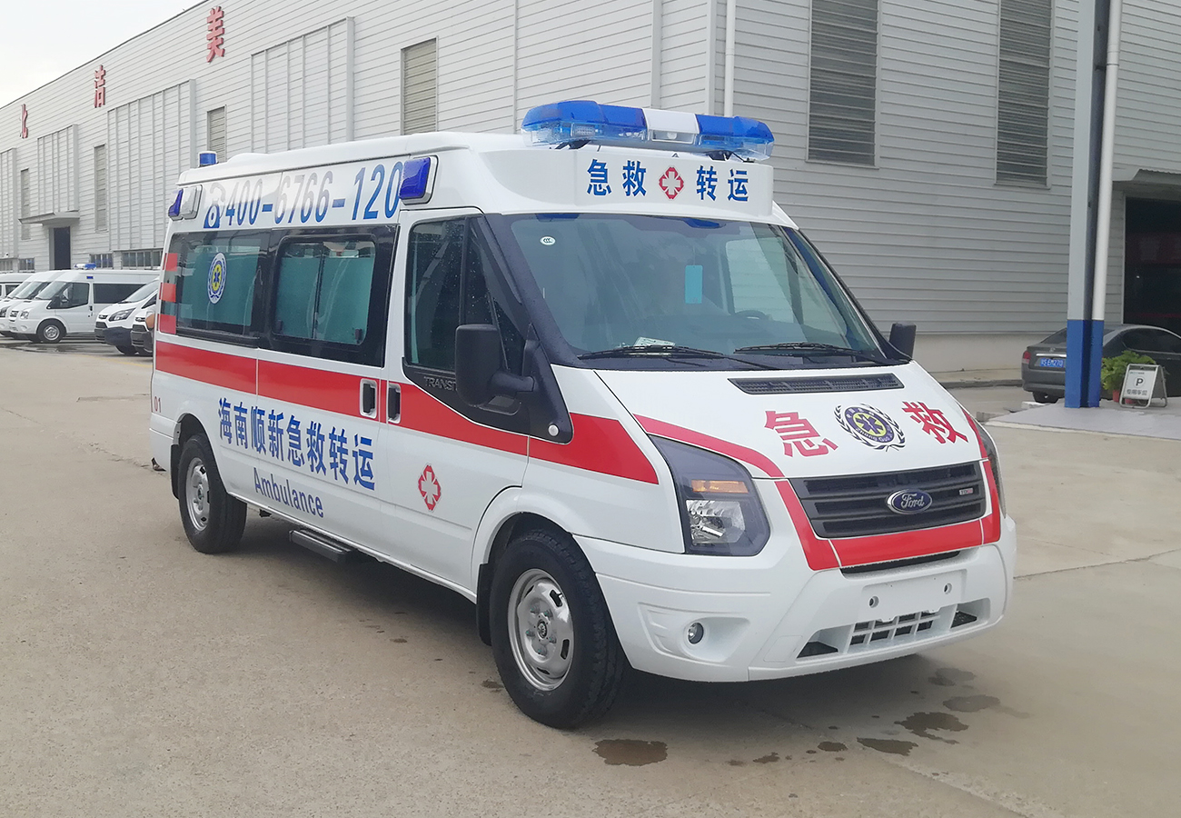 福特V348救護(hù)車 - 1